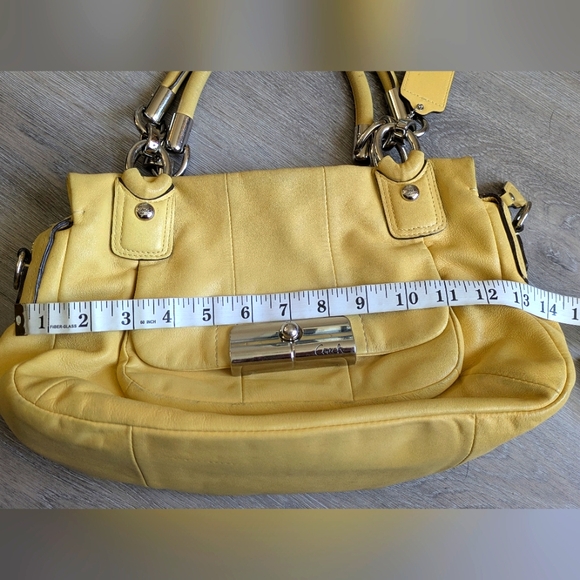 COACH YELLOW 💛 SATCHEL LEATHER SHOULDER BAG - Picture 14 of 16
